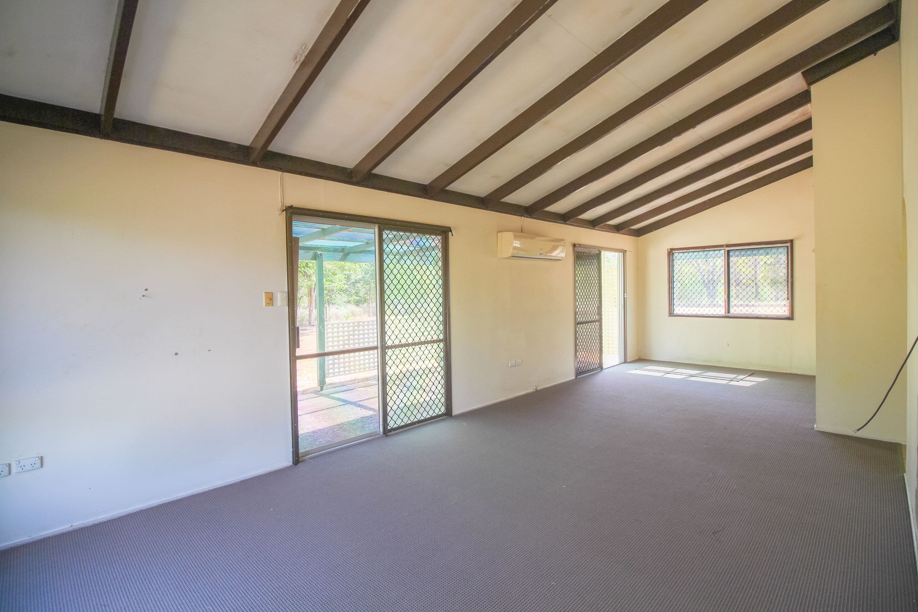 2 Tarana Avenue, Thagoona QLD 4306, Thagoona - Thumbnail 3