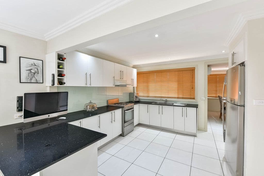 12 Manam Place, Glenfield - Thumbnail 2