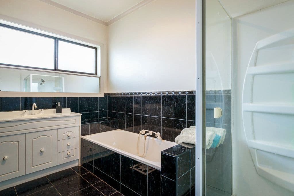 6 Sherwood Drive, THOMASTOWN VIC 3074, Thomastown - Thumbnail 7