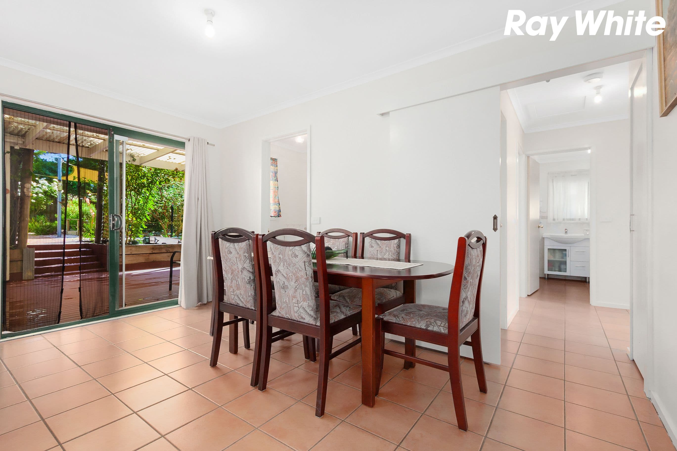 7 Finton Court, Pakenham VIC 3810, Pakenham - Thumbnail 4