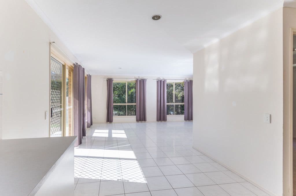 35 Hooper Crescent, Tewantin QLD 4565, Tewantin - Thumbnail 4