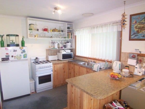 4 Edenbridge Court, CARRUM DOWNS VIC 3201, Carrum Downs - Thumbnail 2