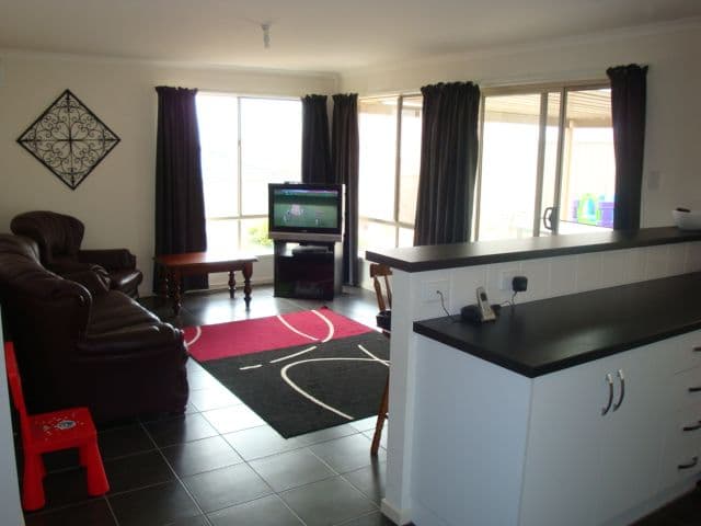 18 St Albans Place, CRAIGMORE SA 5114, Craigmore - Thumbnail 3