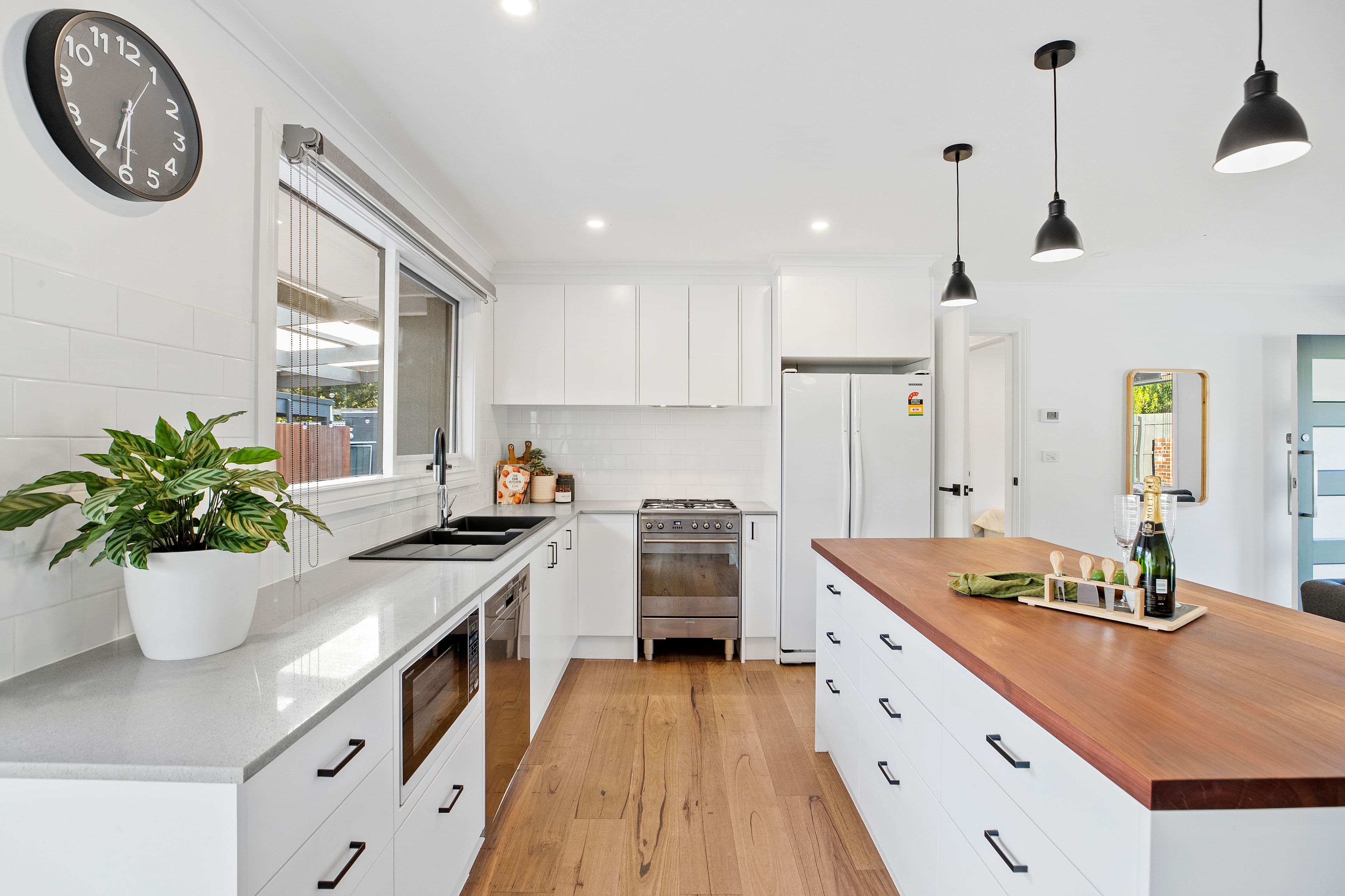 80 Begonia Avenue, Bayswater VIC 3153, Bayswater - Thumbnail 4