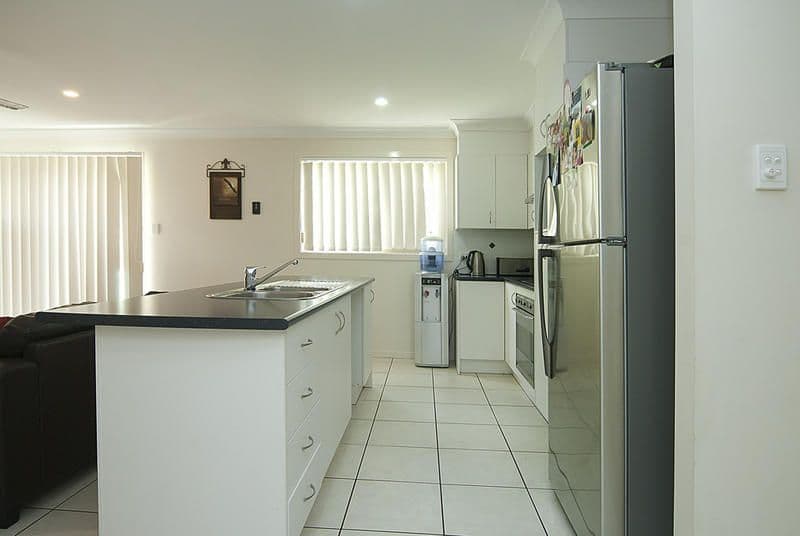23 Lakeview Drive, LOGANLEA QLD 4131, Loganlea - Thumbnail 5