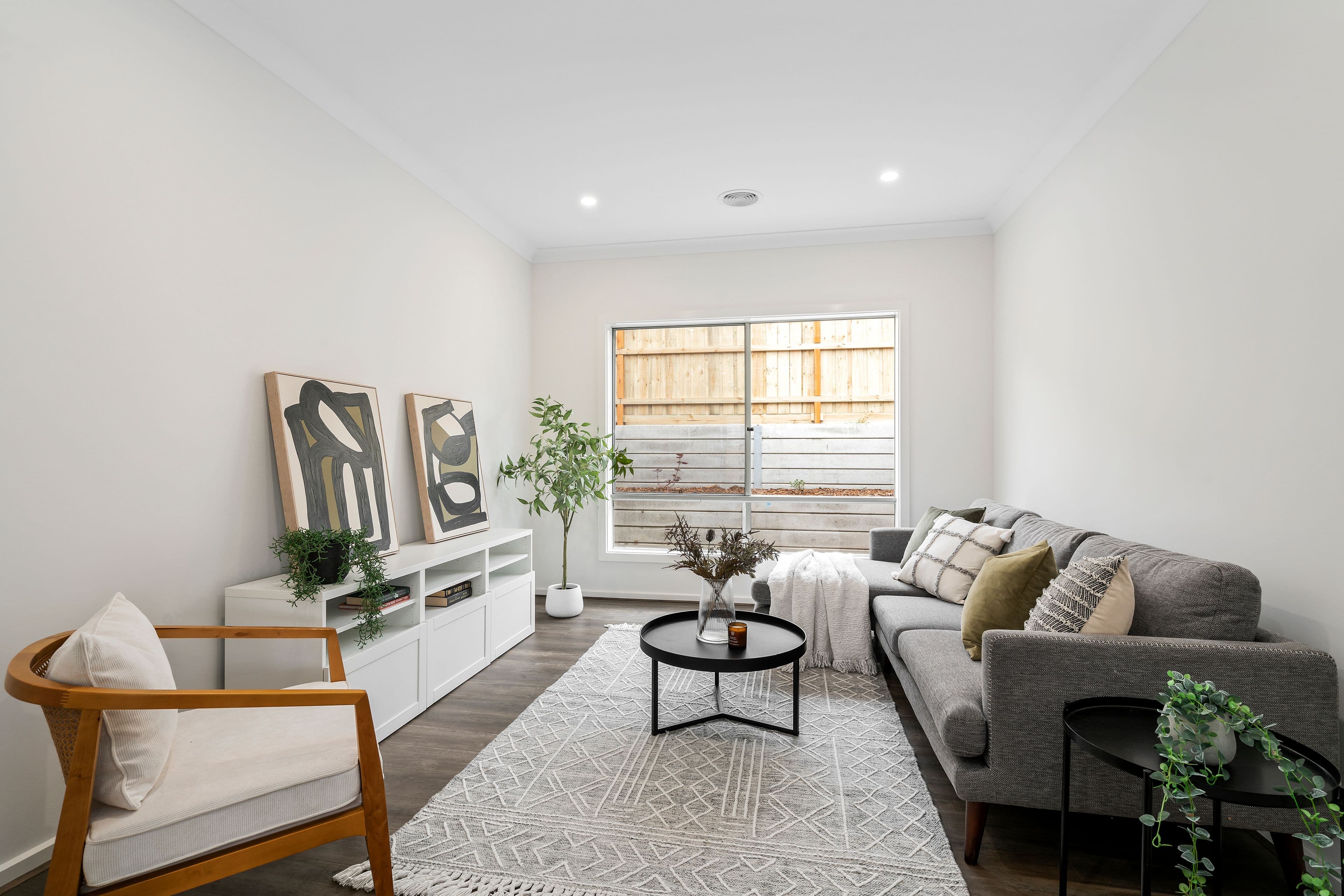 9 Olivia Street, Sunbury VIC 3429, Sunbury - Thumbnail 2