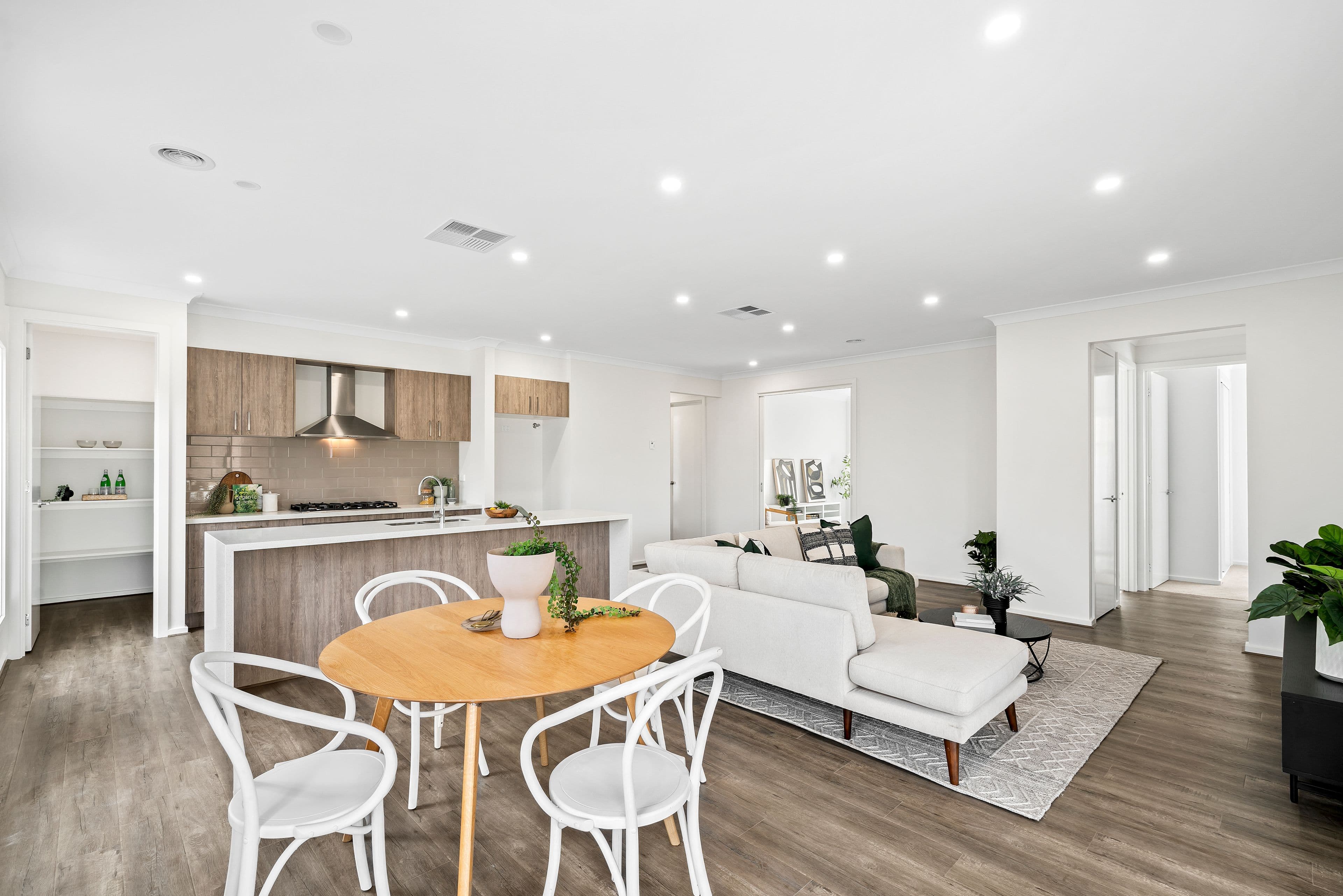 9 Olivia Street, Sunbury VIC 3429, Sunbury - Thumbnail 4