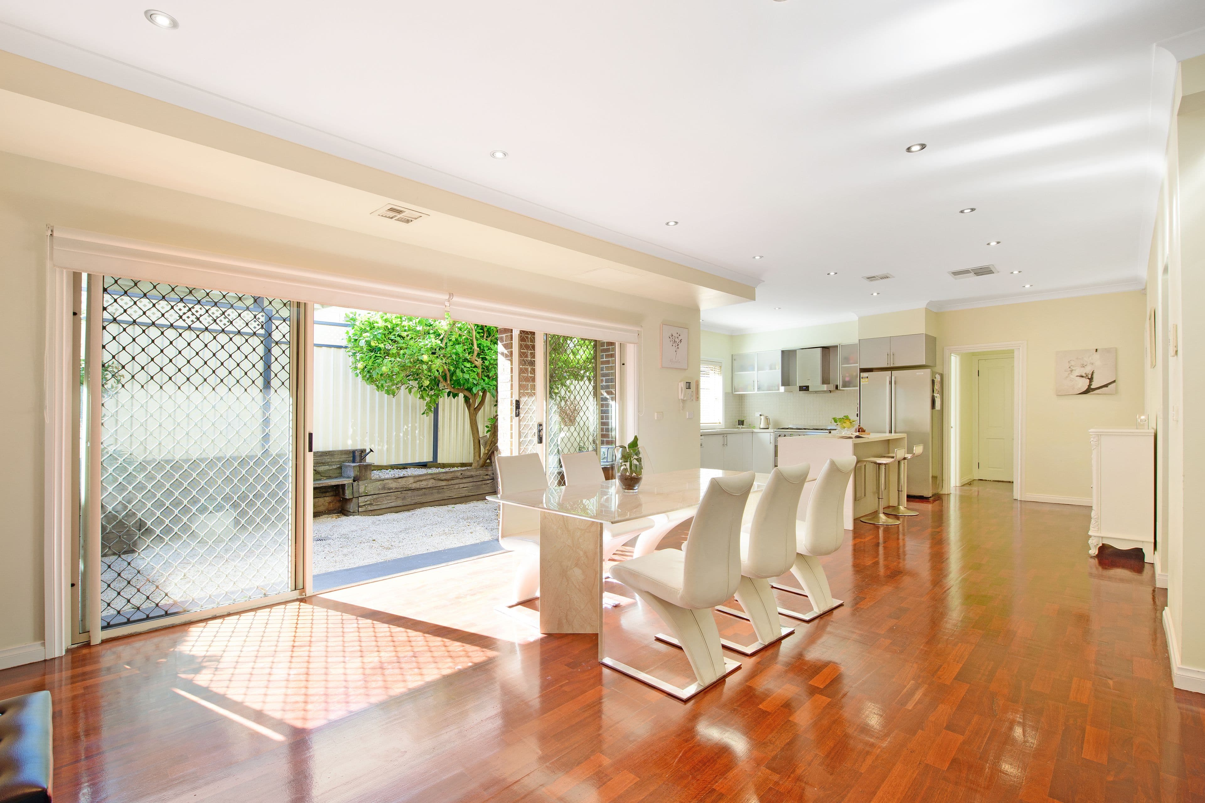 14a Summerhill Road, Reservoir VIC 3073, Reservoir - Thumbnail 4