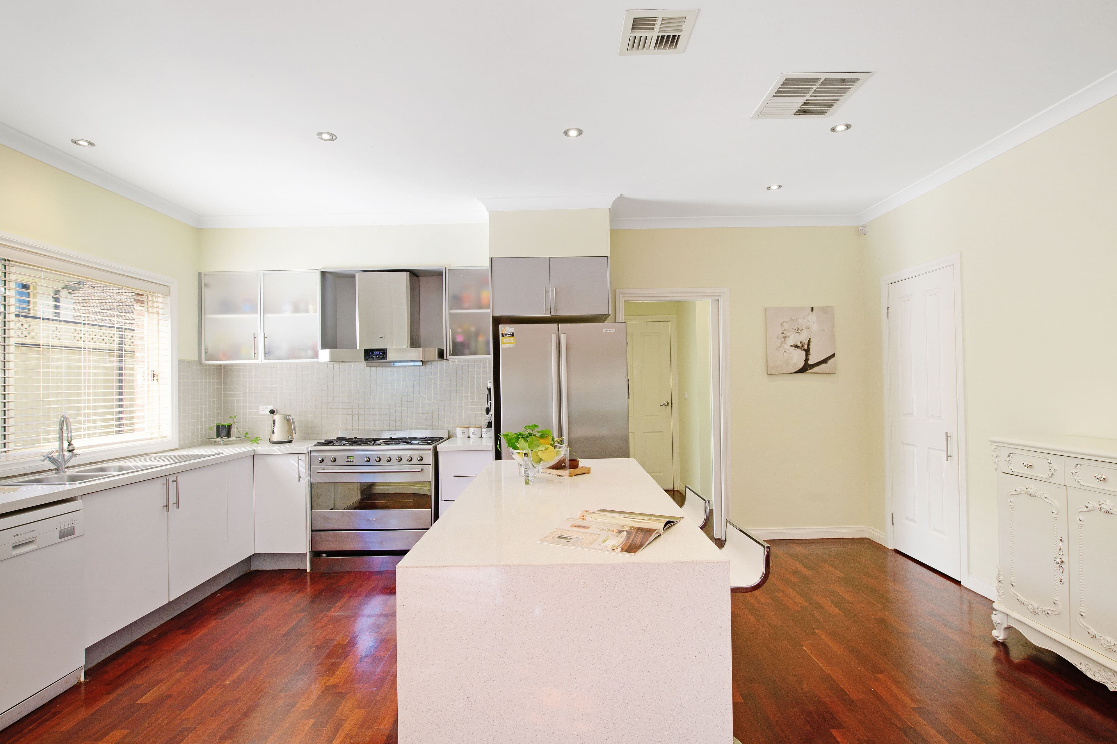 14a Summerhill Road, Reservoir VIC 3073, Reservoir - Thumbnail 5