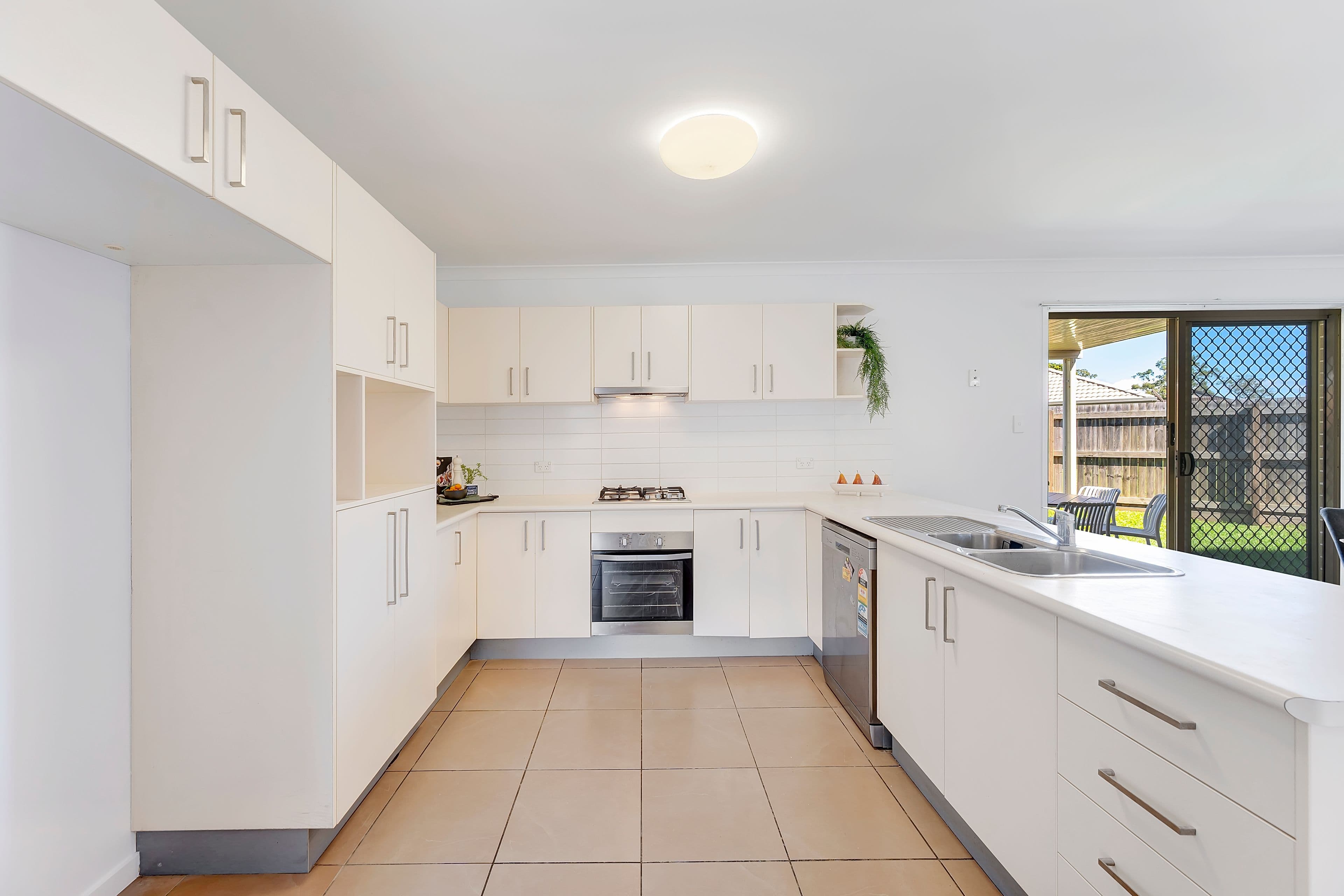 5 Hook Court, Caboolture QLD 4510, Caboolture - Thumbnail 2