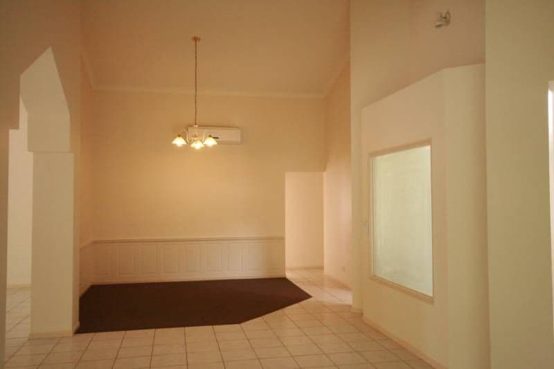 30 Clipper Boulevard, CLEAR ISLAND WATERS QLD 4226, Clear Island Waters - Thumbnail 4