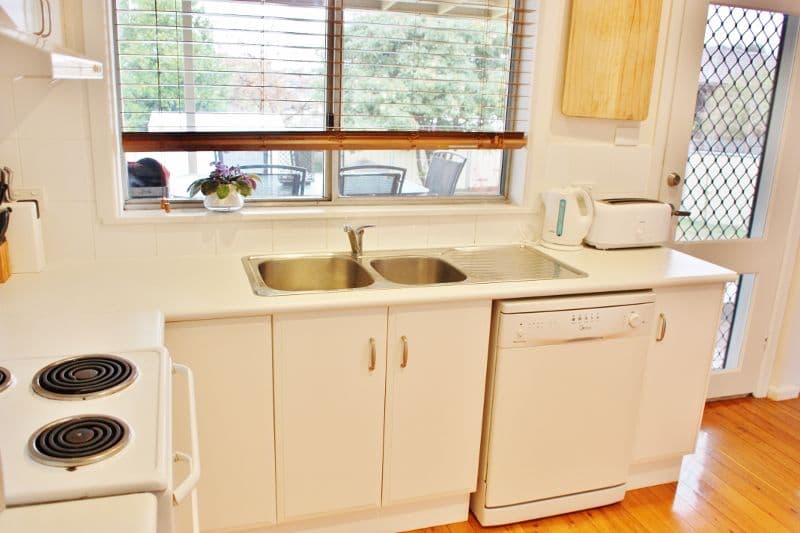 78 Campbell Street, YOUNG NSW 2594, Young - Thumbnail 4