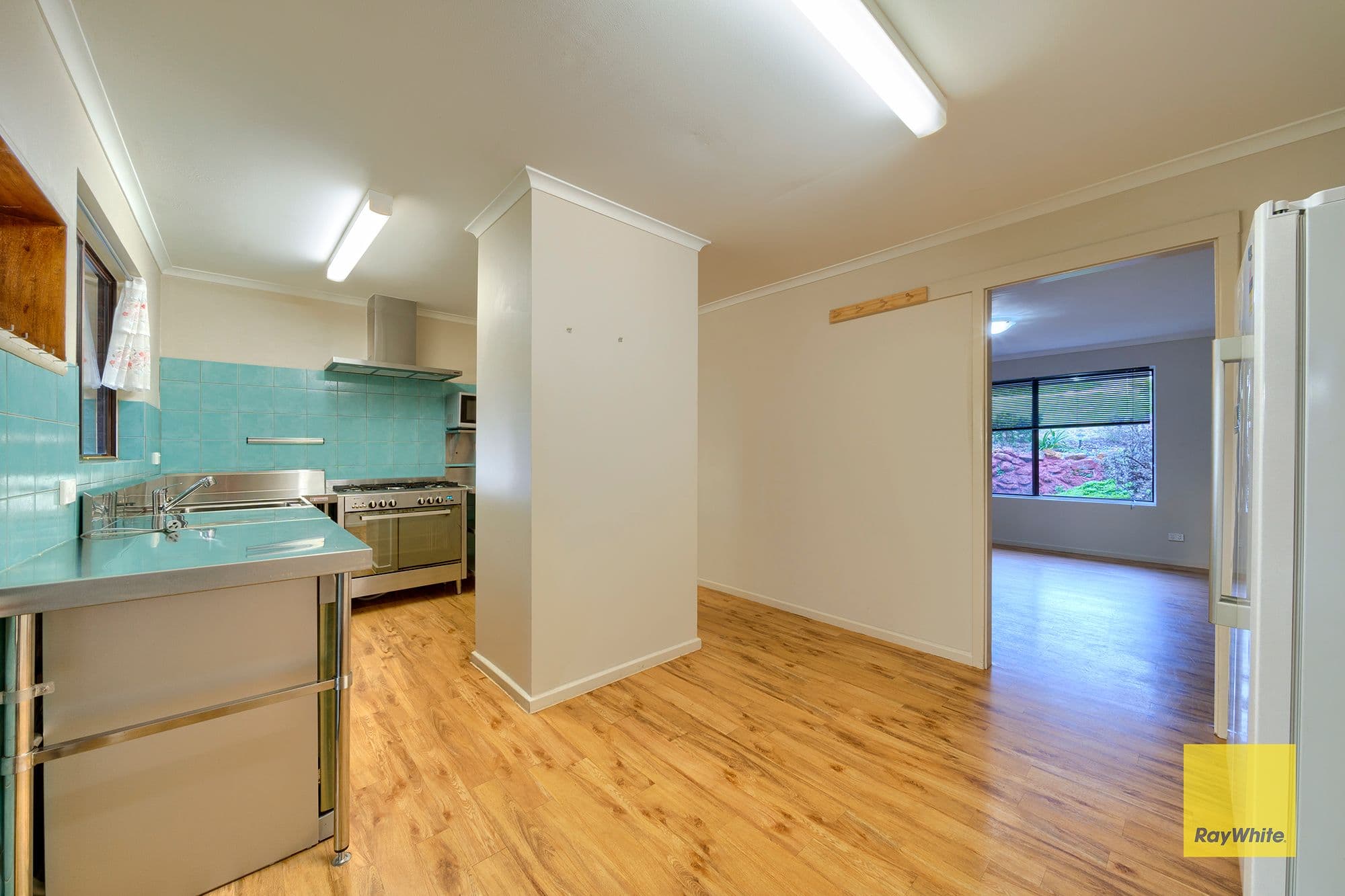 27 Boronia Avenue, Collingwood Heights WA 6330, Collingwood Heights - Thumbnail 7