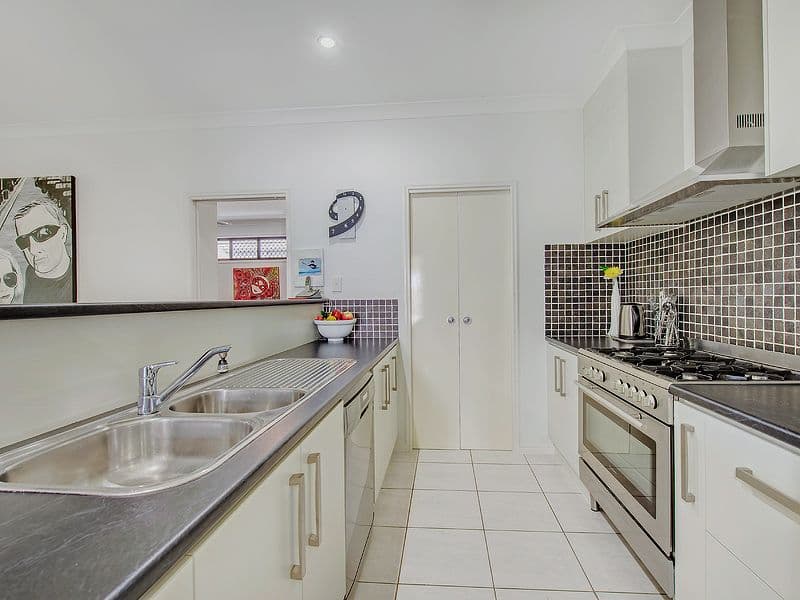 10 Gairdner Street, CALOUNDRA WEST QLD 4551, Caloundra West - Thumbnail 5