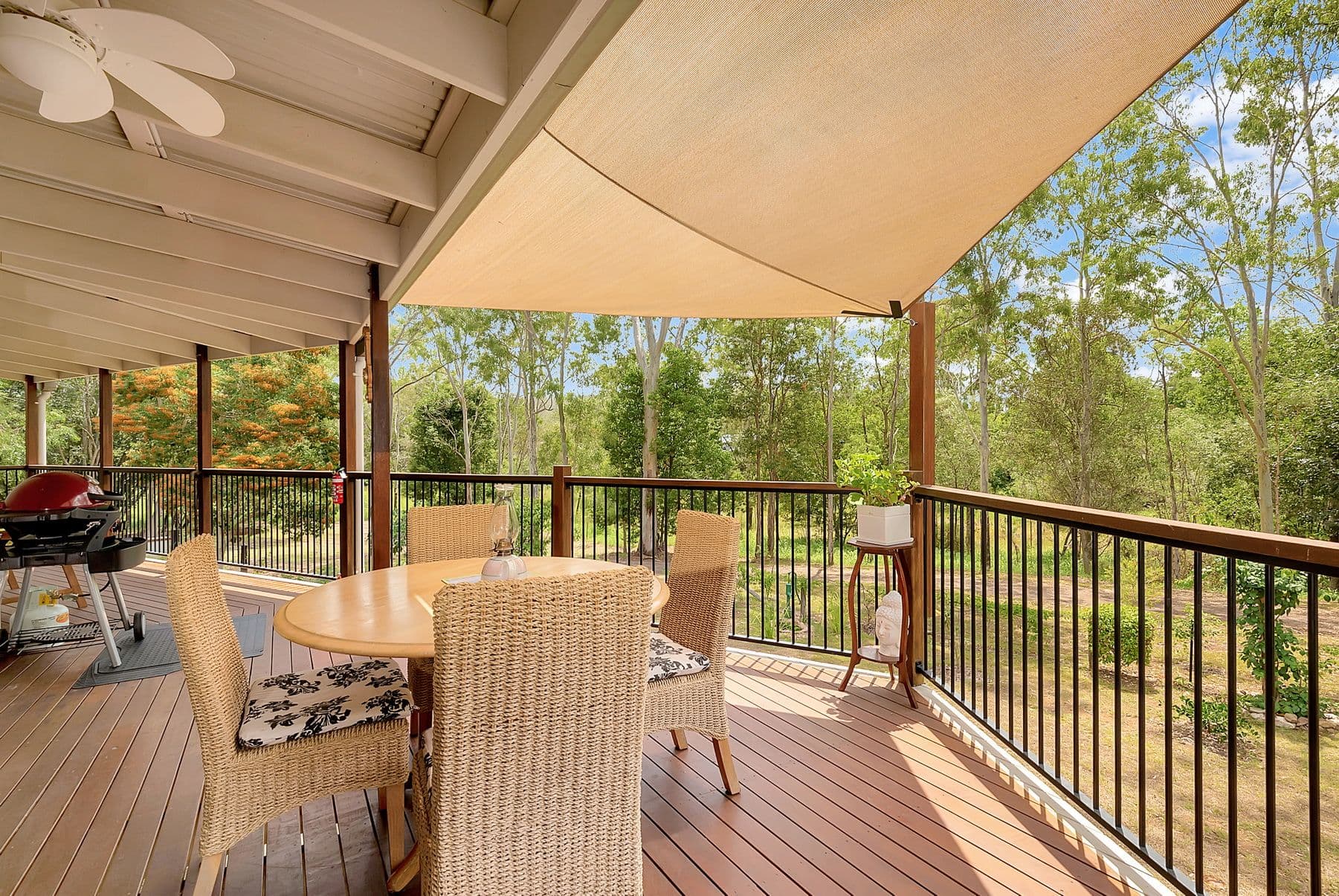 19 Middle Street, Esk QLD 4312, Esk - Thumbnail 2