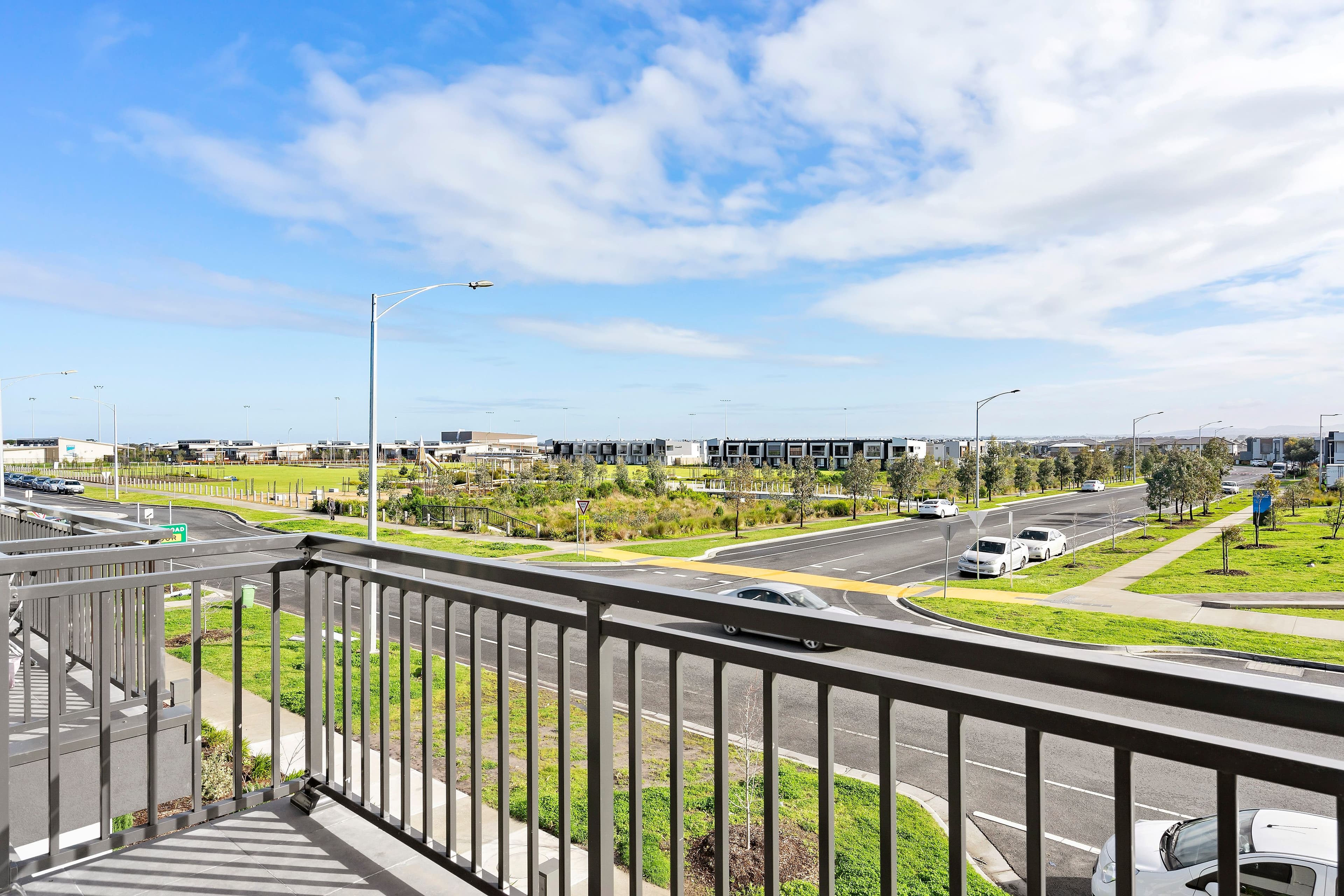 39 Strathlea Drive, Cranbourne West VIC 3977, Cranbourne West - Thumbnail 7