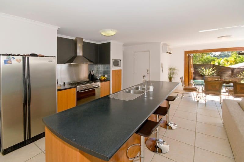 11 Casey Close, CURRUMBIN WATERS QLD 4223, Currumbin Waters - Thumbnail 8