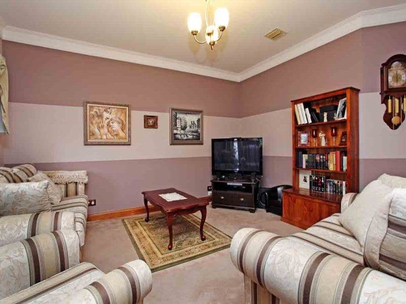 13 Parkin Avenue, Caroline Springs - Thumbnail 6