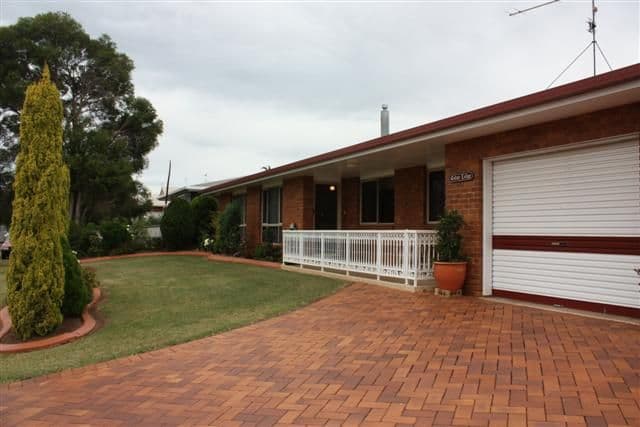 35 Moore Crescent, WILSONTON QLD 4350, Wilsonton - Thumbnail 4