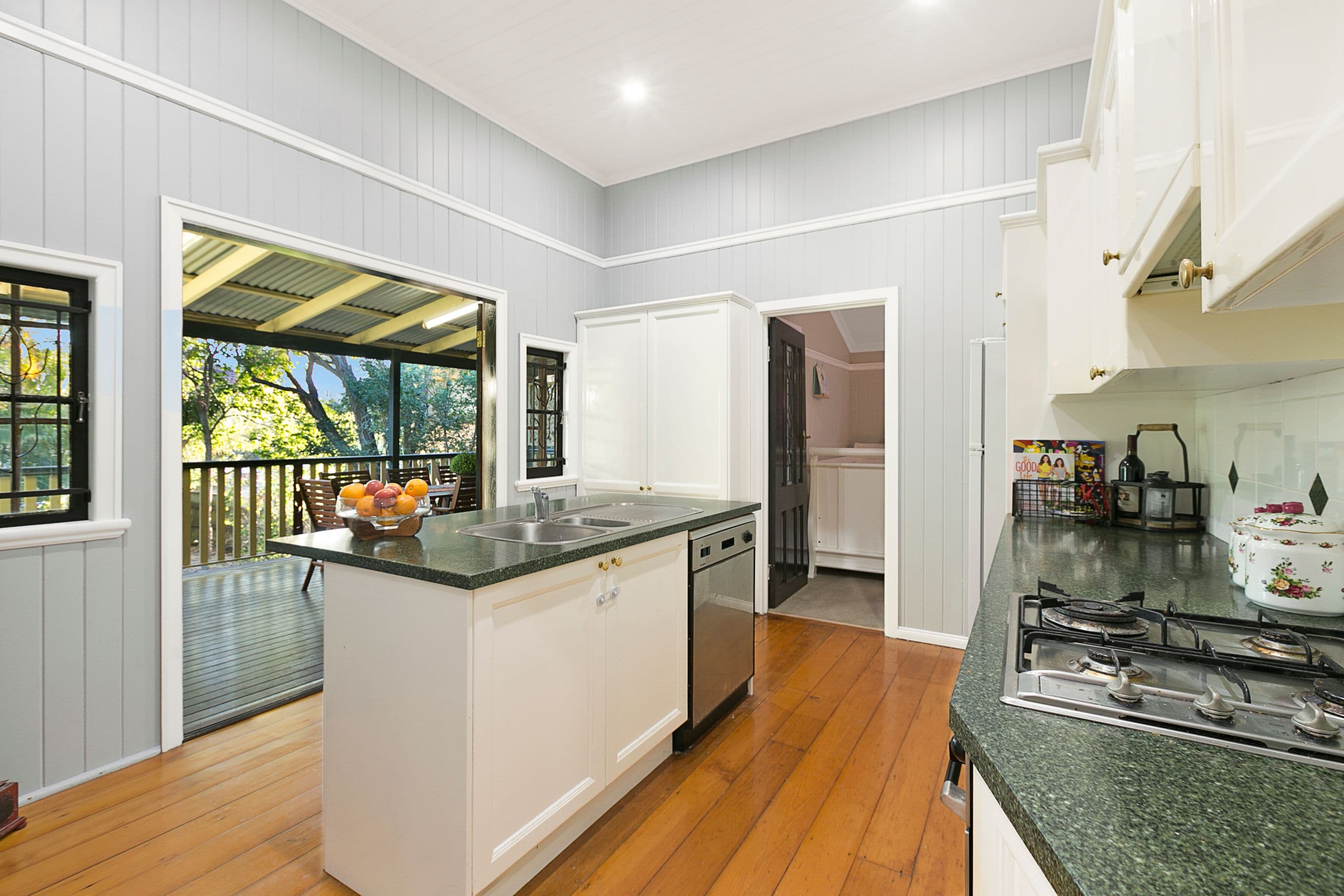 37 Leicester Street, Coorparoo QLD 4151, Coorparoo - Thumbnail 4