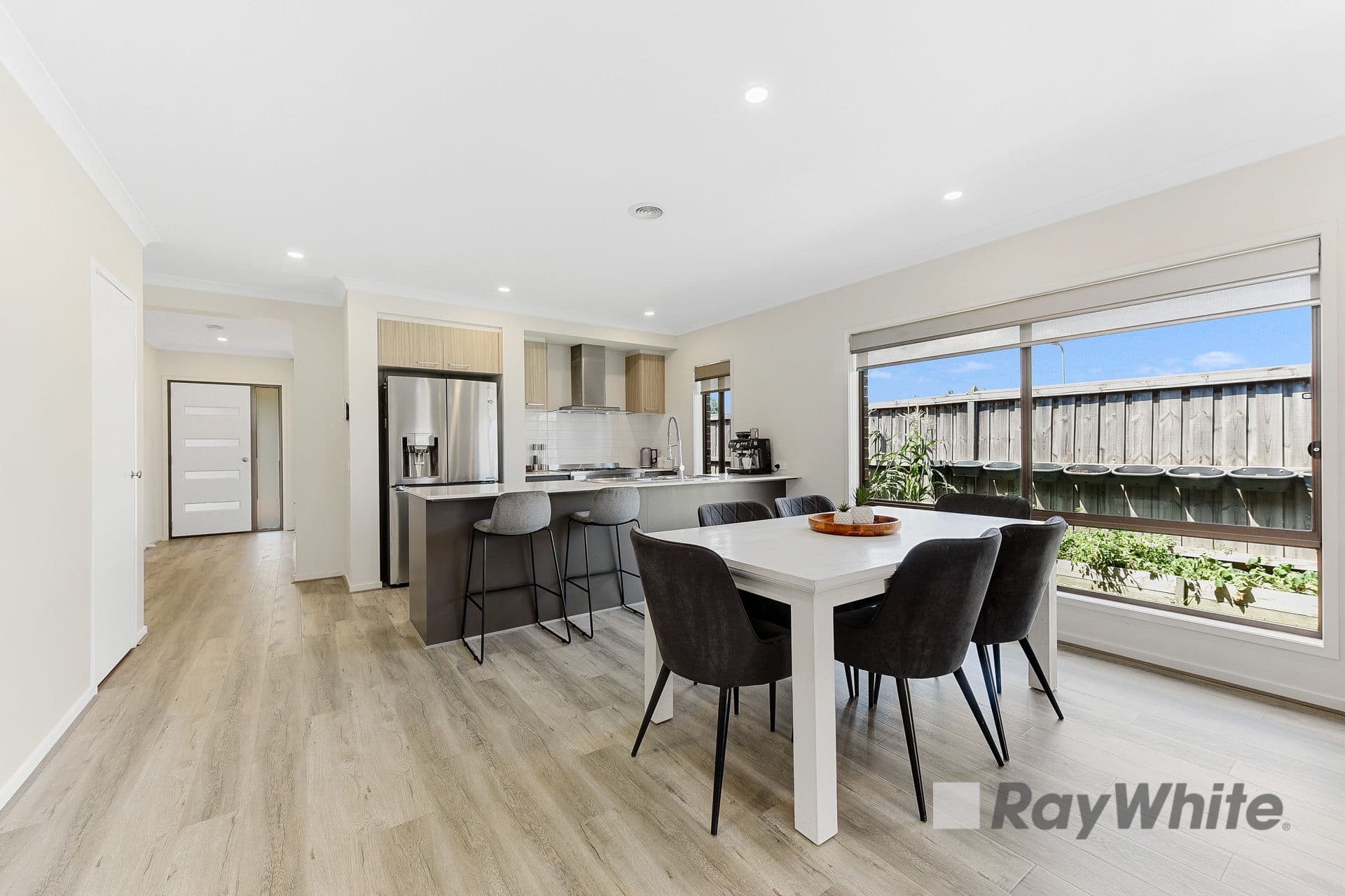 99 Heybridge Street, Clyde VIC 3978, Clyde - Thumbnail 5