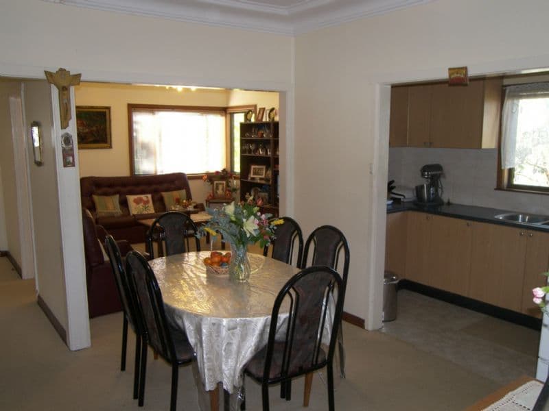 29 Kingsgrove Road, BELMORE NSW 2192, Belmore - Thumbnail 2