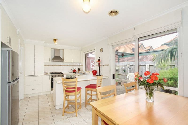 43 Kangaroo Road, MURRUMBEENA VIC 3163, Murrumbeena - Thumbnail 2