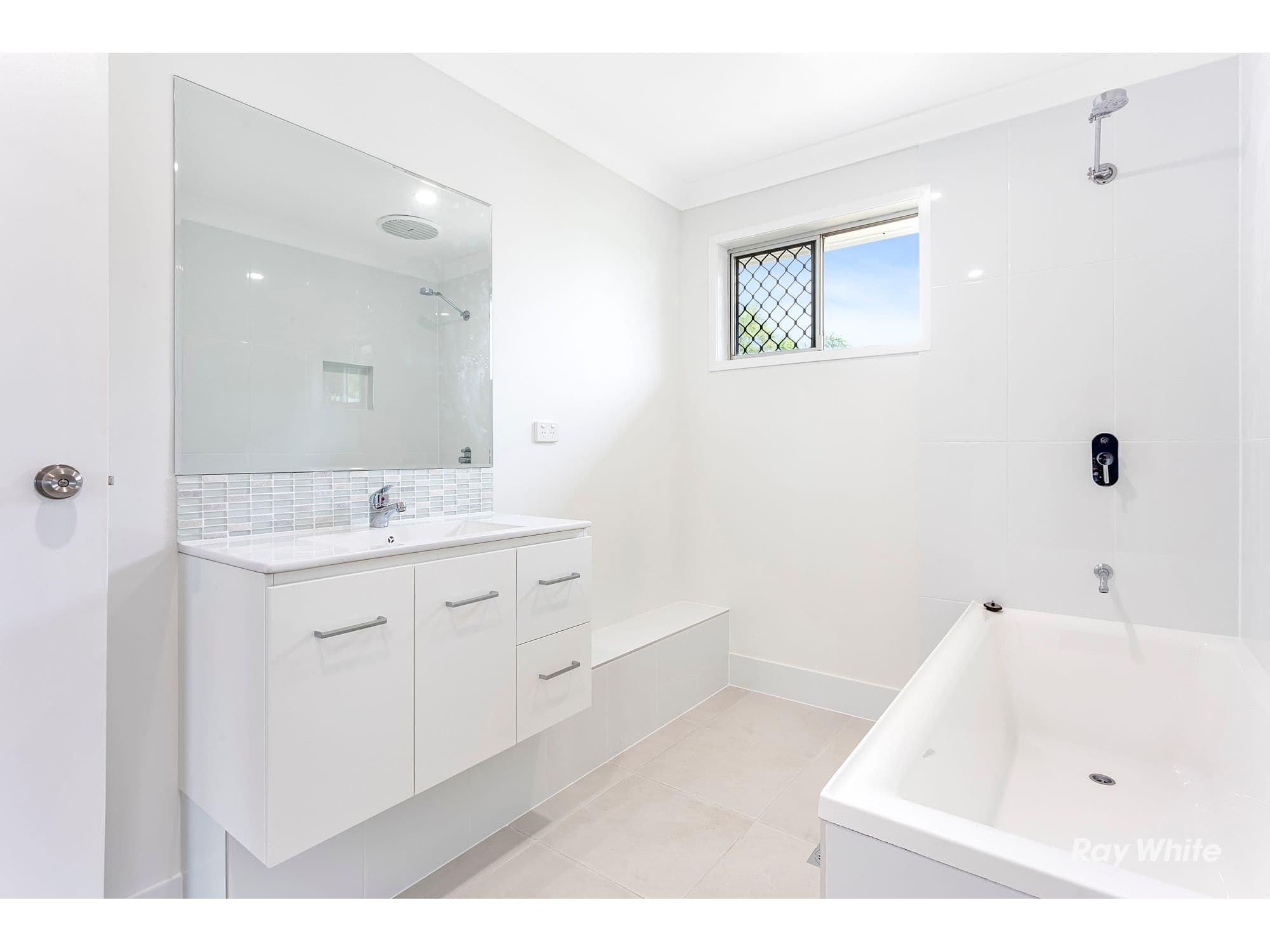 64 Cherryfield Road, Gracemere QLD 4702, Gracemere - Thumbnail 8