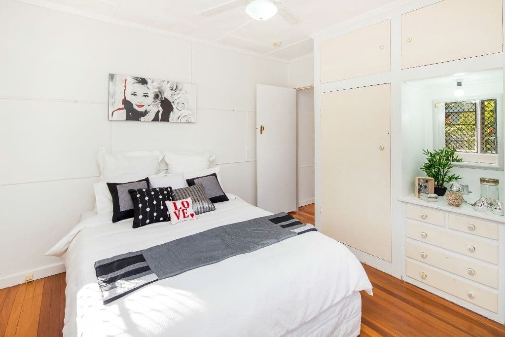68 Falconer Street, SOUTHPORT QLD 4215, Southport - Thumbnail 6
