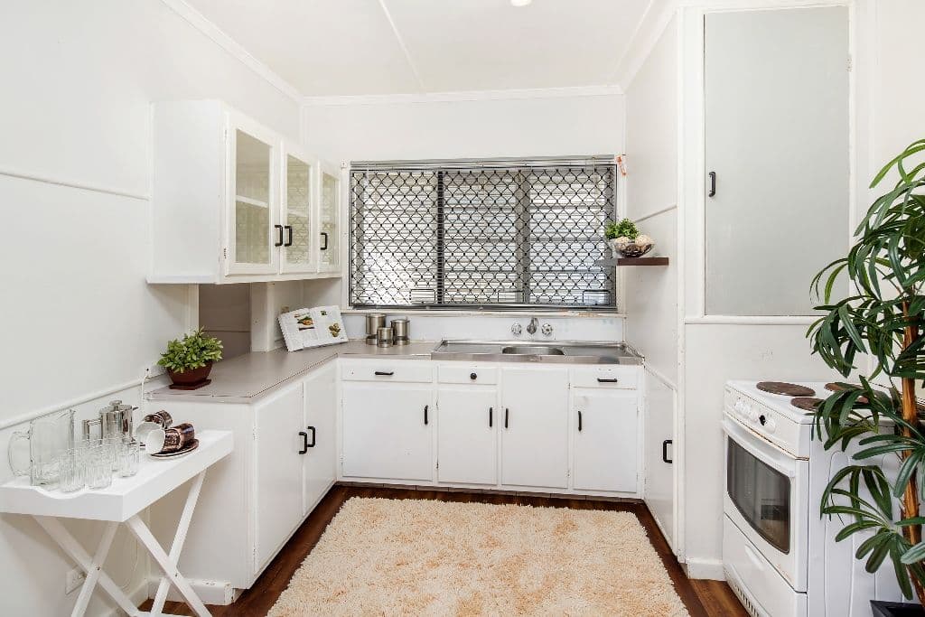 68 Falconer Street, SOUTHPORT QLD 4215, Southport - Thumbnail 8