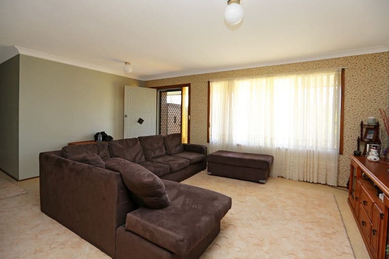 19 McMahons Road, NORTH NOWRA NSW 2541, North Nowra - Thumbnail 3