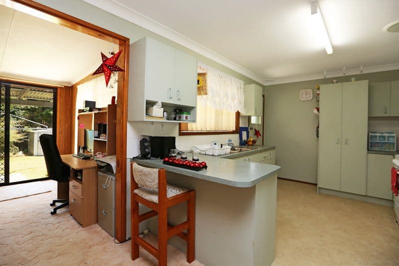 19 McMahons Road, NORTH NOWRA NSW 2541, North Nowra - Thumbnail 4