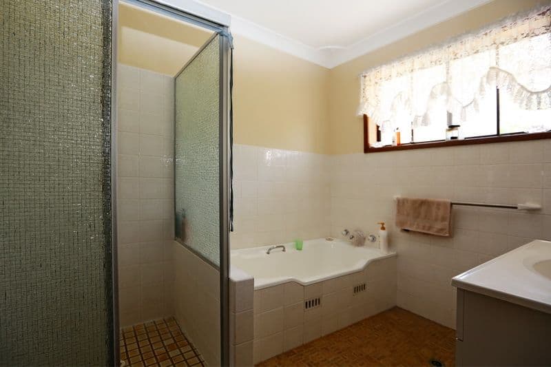 19 McMahons Road, NORTH NOWRA NSW 2541, North Nowra - Thumbnail 8
