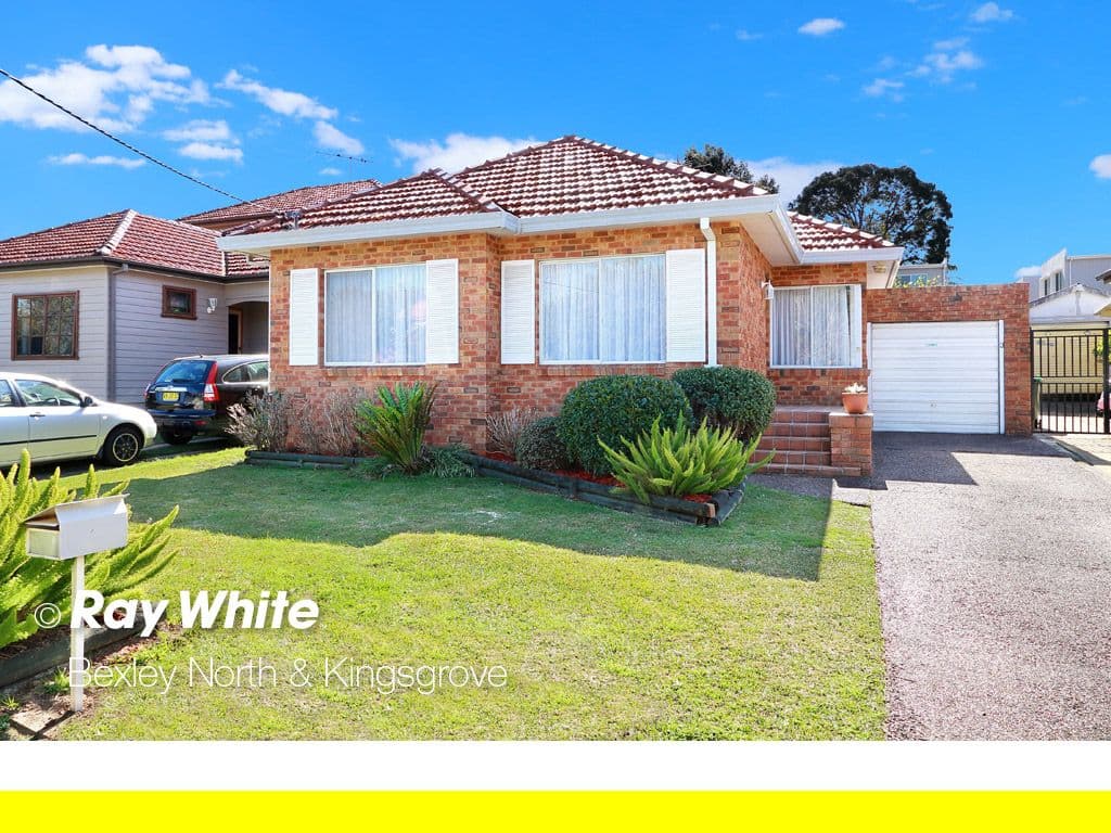 3 Leigh Avenue, Roselands - Image 1
