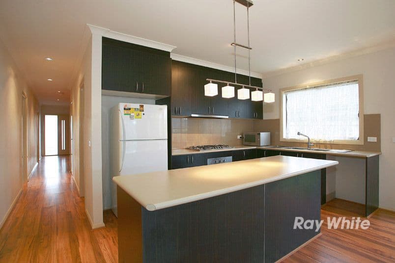 67 Nature Circuit, CRANBOURNE NORTH VIC 3977, Cranbourne North - Thumbnail 2