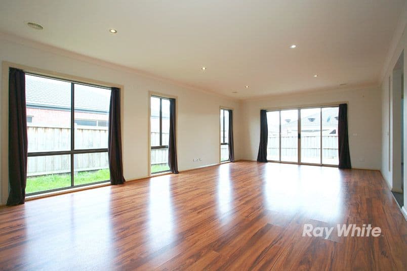 67 Nature Circuit, CRANBOURNE NORTH VIC 3977, Cranbourne North - Thumbnail 3
