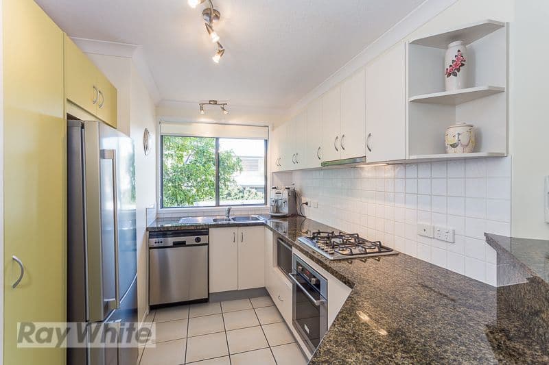 34 Douglas Street, Greenslopes QLD 4120, Greenslopes - Thumbnail 2