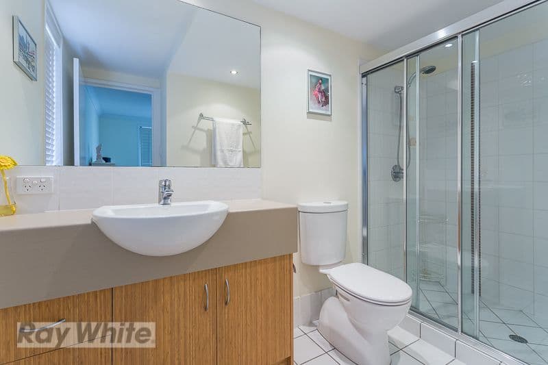 34 Douglas Street, Greenslopes QLD 4120, Greenslopes - Thumbnail 5
