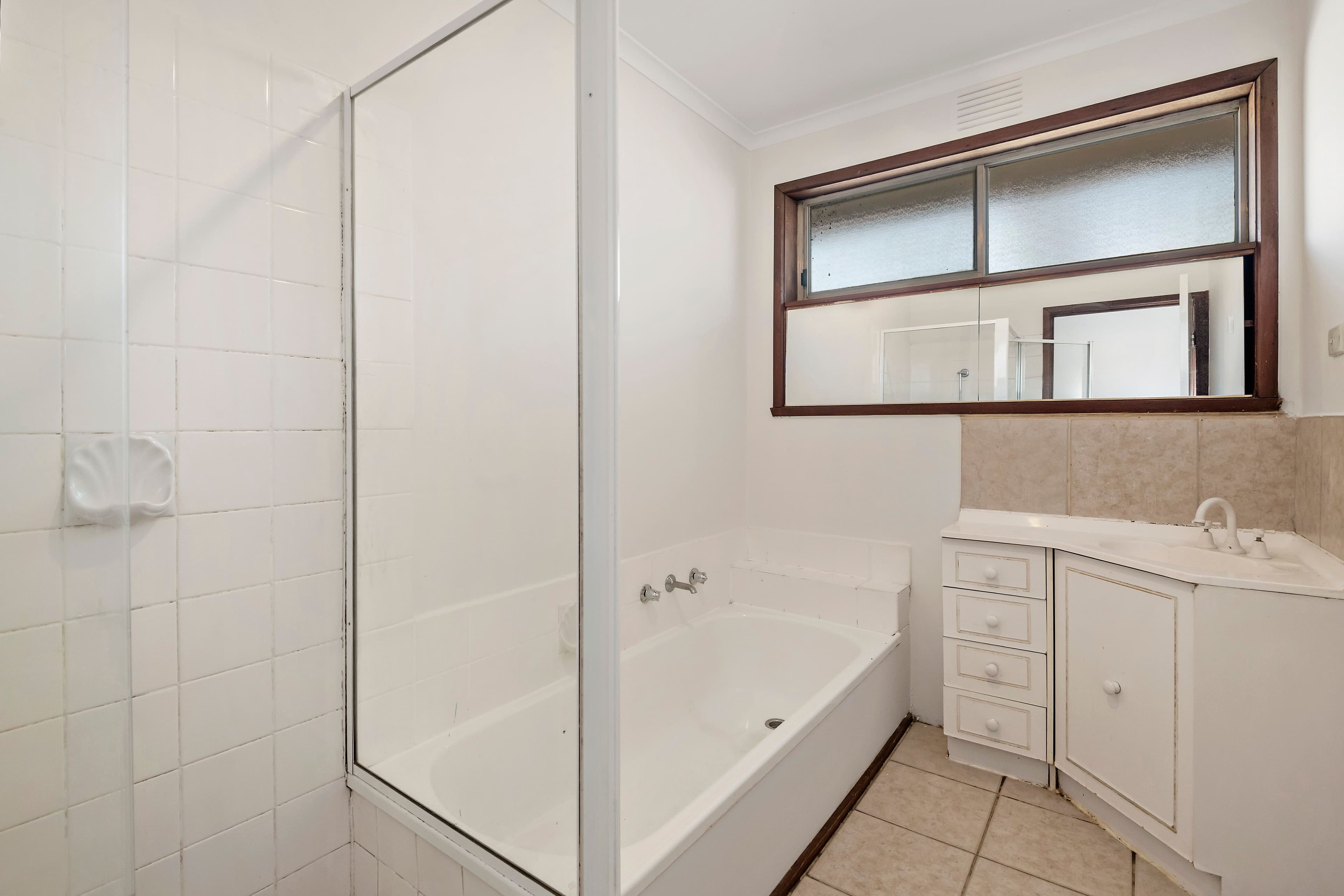 1&2,10 Ropley Grange, Frankston VIC 3199, Frankston - Thumbnail 5