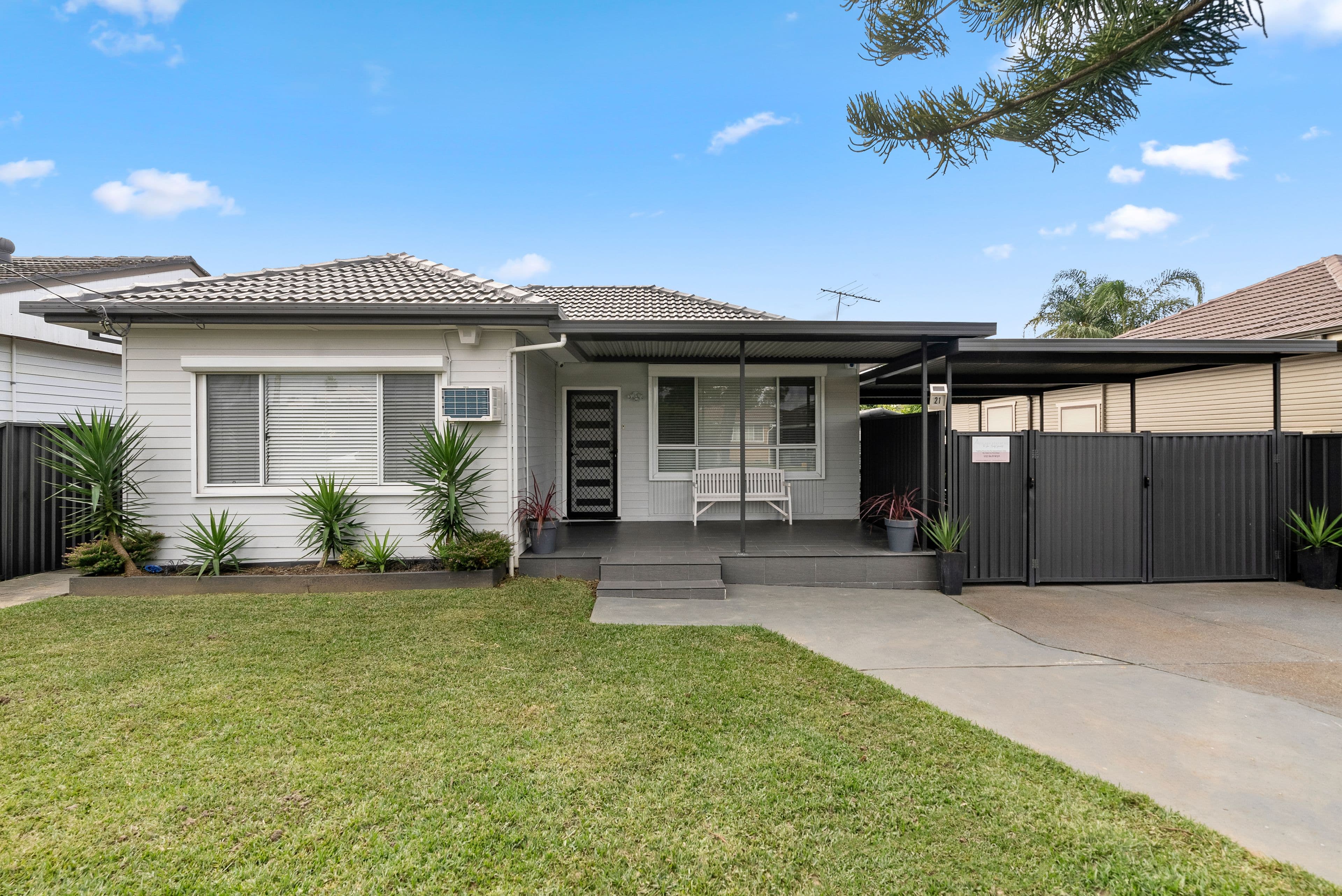 21 Gregory Avenue, Oxley Park NSW 2760, Oxley Park - Image 1