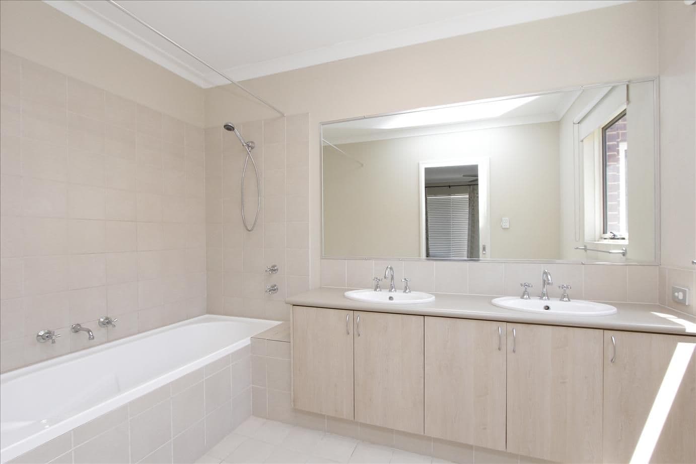 28 Brookmount Drive, ELLENBROOK WA 6069, Ellenbrook - Thumbnail 7