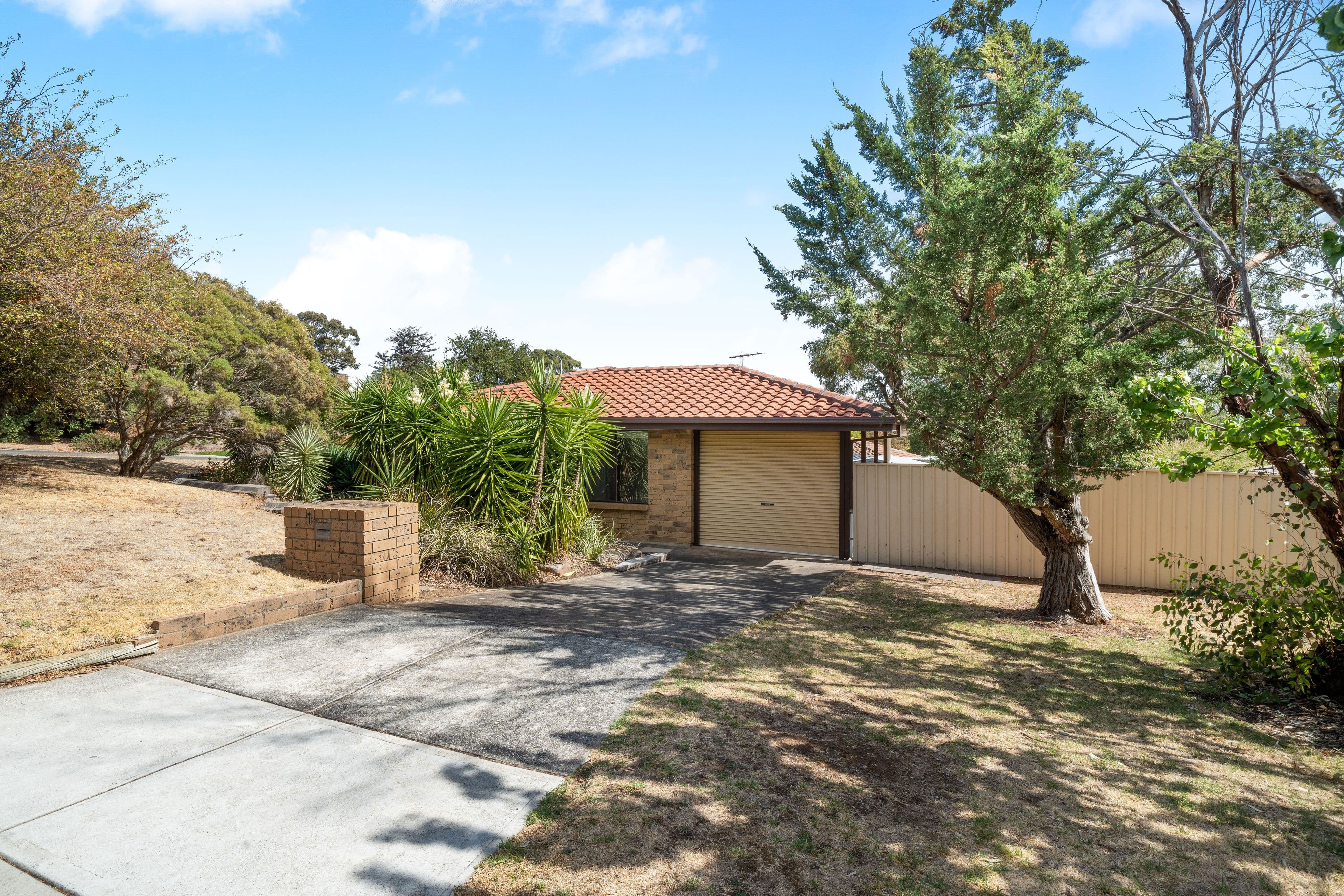 1 Curtis Court, Happy Valley SA 5159, Happy Valley - Thumbnail 2