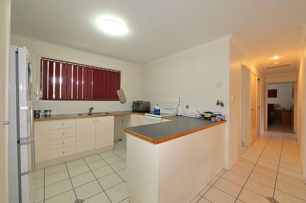 130 Malvern Drive, MOORE PARK BEACH QLD 4670, Moore Park Beach - Thumbnail 6