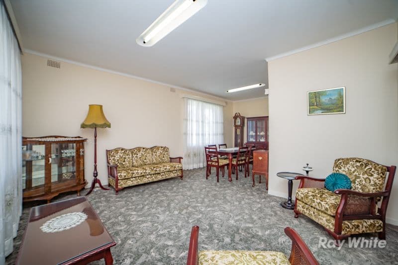 1 Robinson Avenue, Grafton - Thumbnail 4