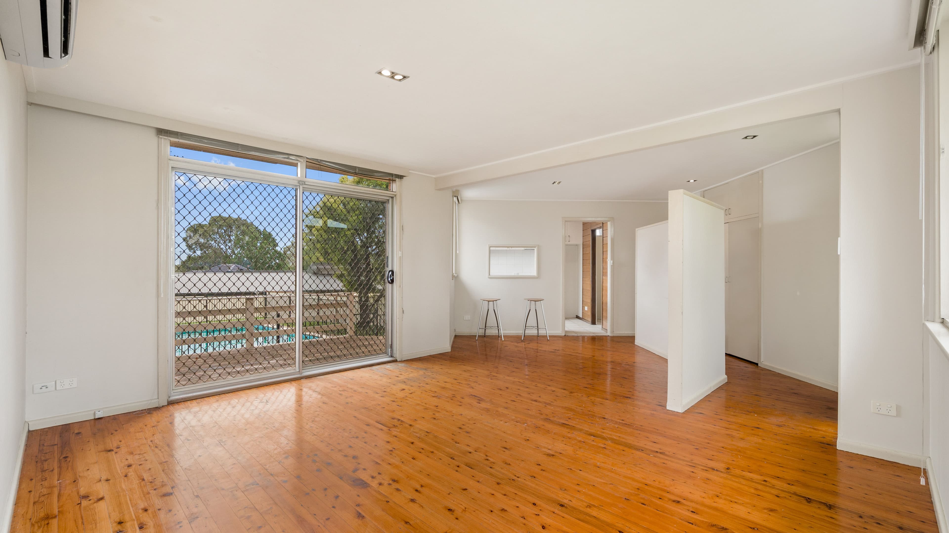 9 Campbellfield Avenue, Bradbury NSW 2560, Bradbury - Thumbnail 2