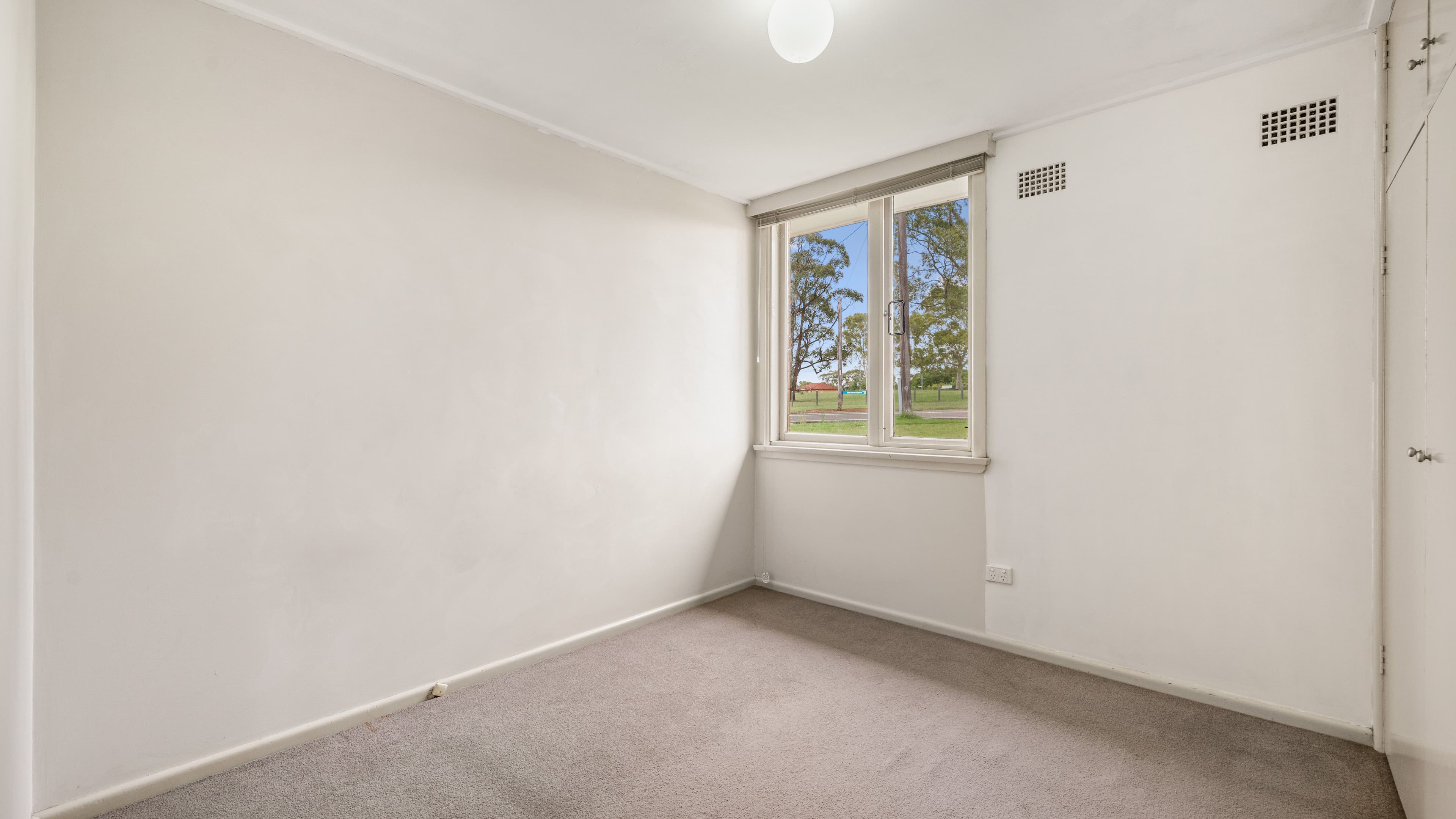 9 Campbellfield Avenue, Bradbury NSW 2560, Bradbury - Thumbnail 6