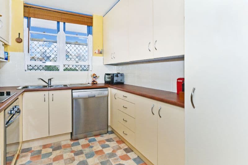 64 Thorn Street, KANGAROO POINT QLD 4169, Kangaroo Point - Thumbnail 3