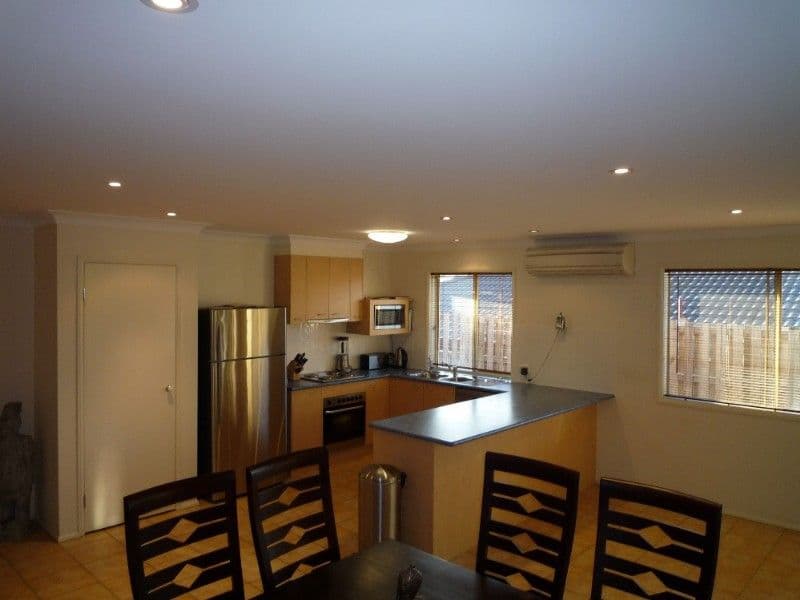 12 Kosrae Street, PACIFIC PINES QLD 4211, Pacific Pines - Thumbnail 3