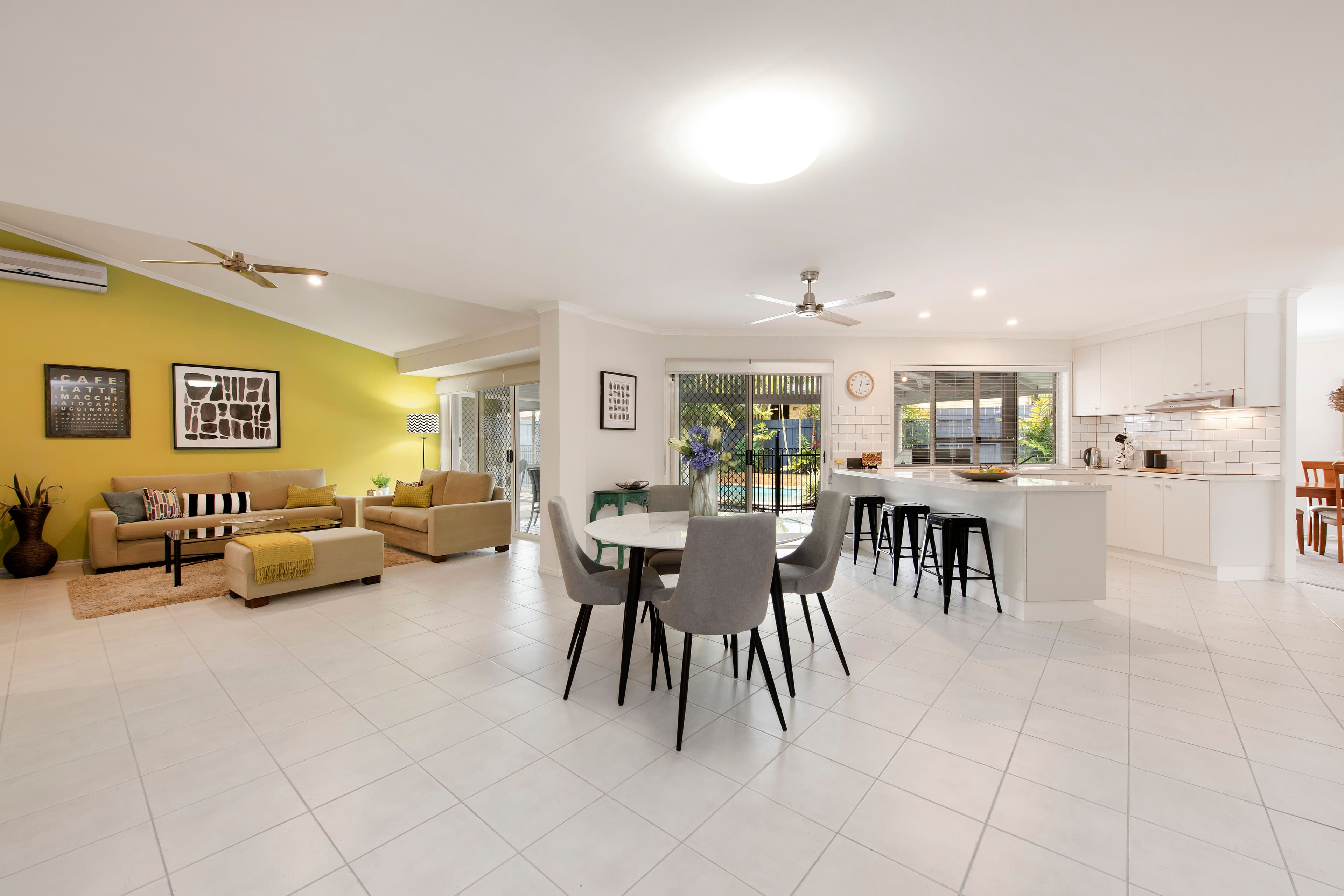 47 Cowell Street, Carindale QLD 4152, Carindale - Thumbnail 2
