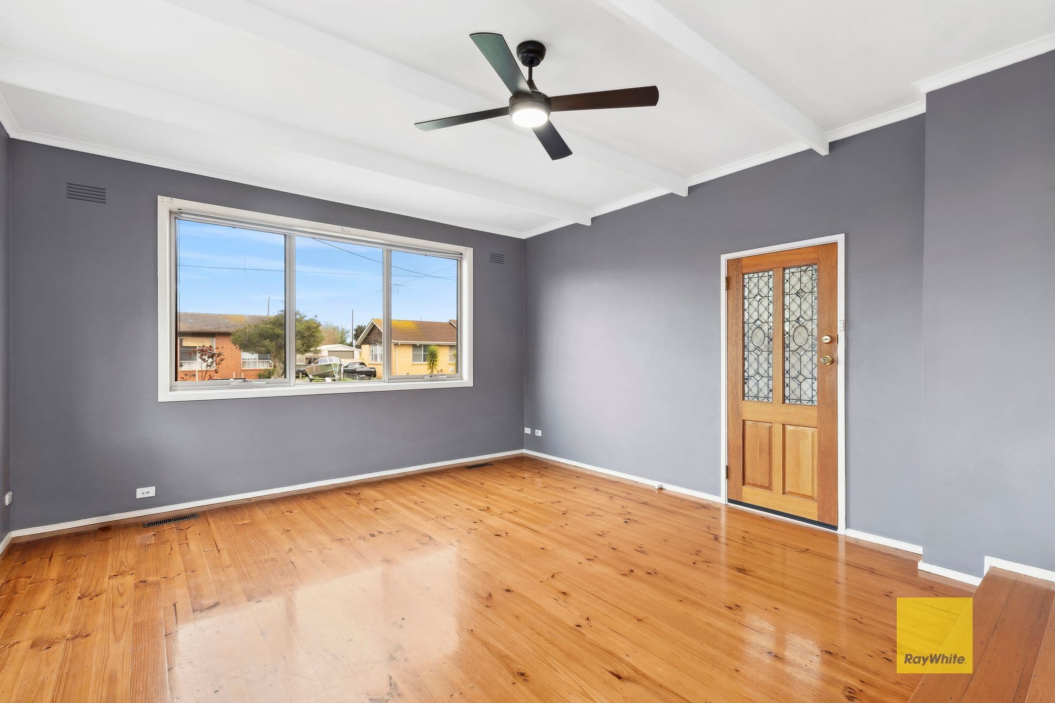 8 Fidge Crescent, Breakwater VIC 3219, Breakwater - Thumbnail 2
